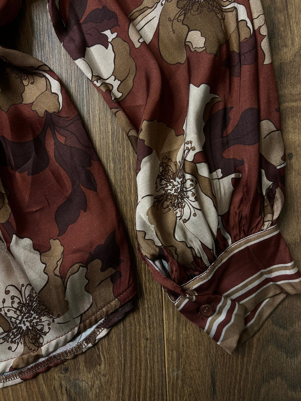 Camicia fantasia con foulard