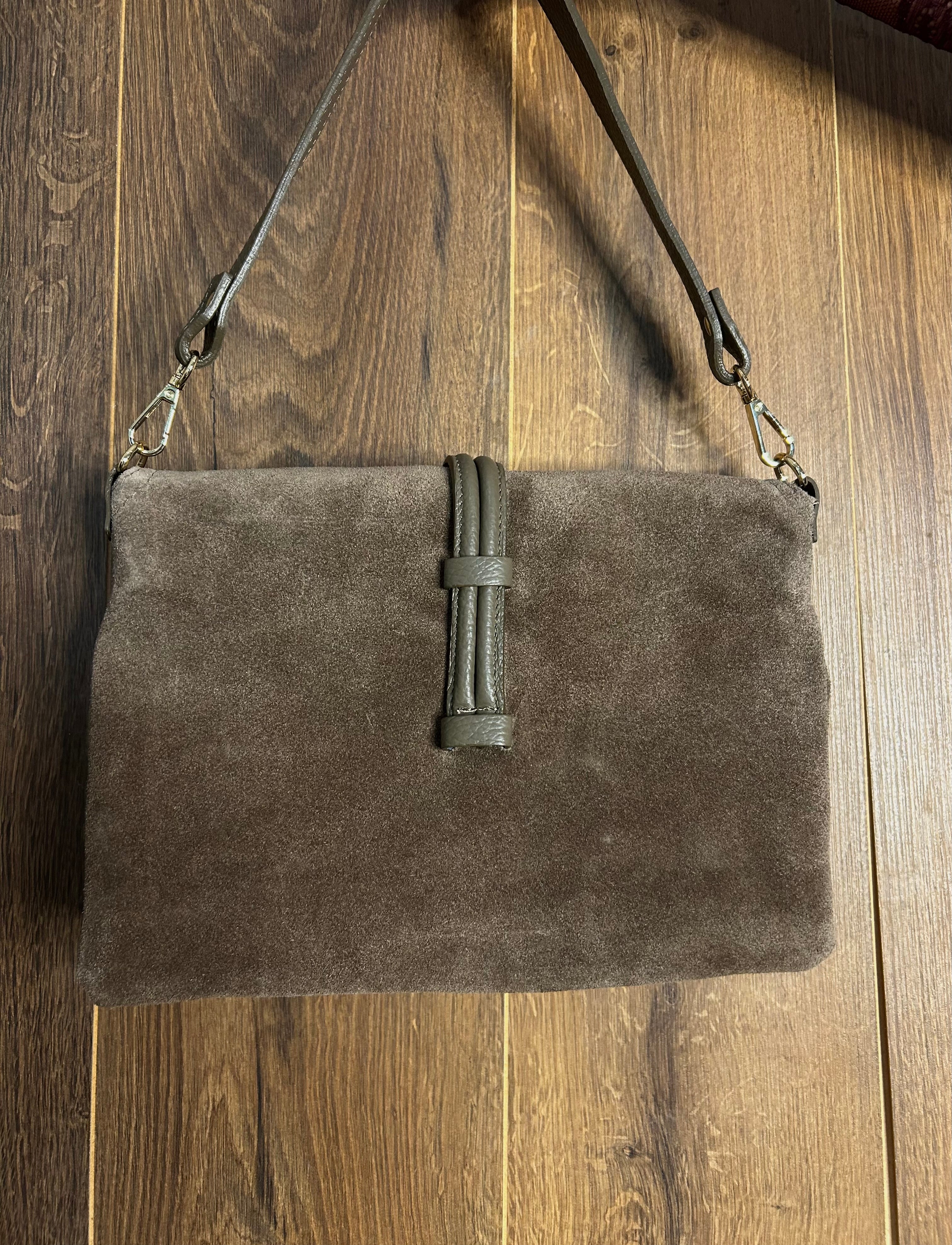 Borsa in pelle scamosciata