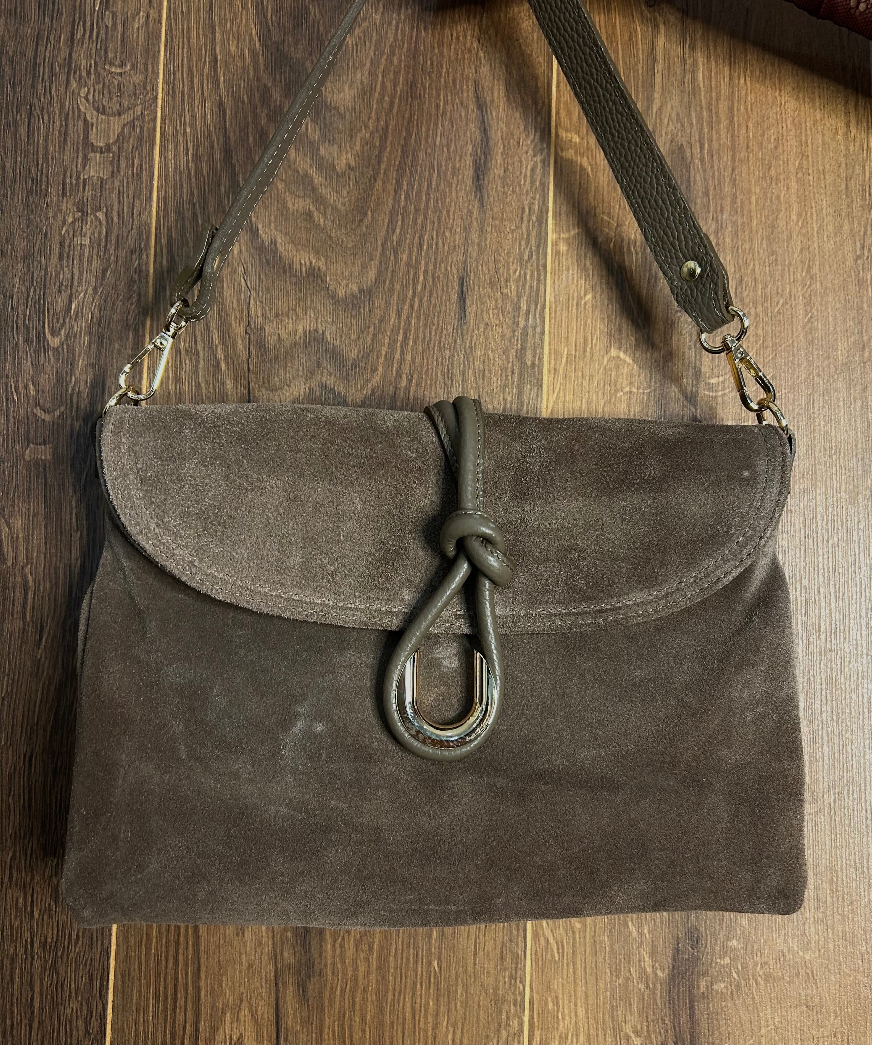 Borsa in pelle scamosciata